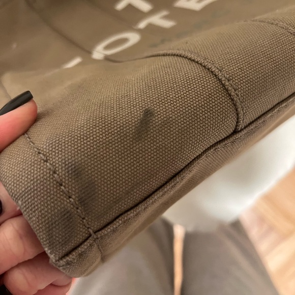 Marc Jacobs Tan Tote Bag - Picture 6 of 6